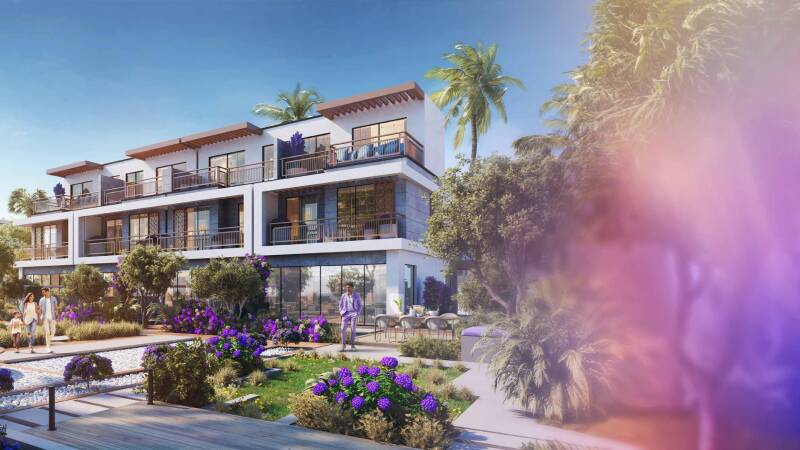 Extraordinary 4-Bedrooms Townhouse 