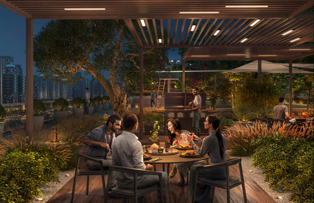 Extraordinary Four-bedrrom Apartment